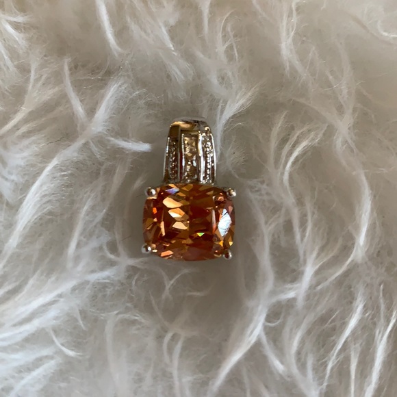 Lia Sophia pendant - Picture 1 of 3